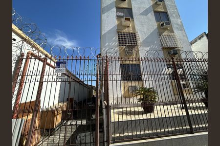Apartamento à venda com 44m², 1 quarto e 1 vagaFachada + placa