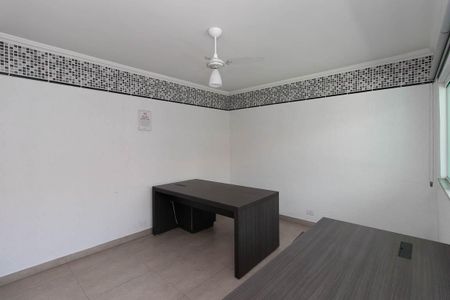 Casa para alugar com 300m², 4 quartos e 2 vagas Casa para alugar com 300m², 4 quartos e 2 vagasQuarto 4