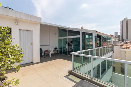 Casa para alugar com 300m², 4 quartos e 2 vagas Casa para alugar com 300m², 4 quartos e 2 vagasTerraço