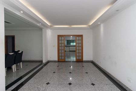 Casa para alugar com 300m², 4 quartos e 2 vagas Casa para alugar com 300m², 4 quartos e 2 vagasSala