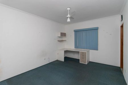 Casa para alugar com 300m², 4 quartos e 2 vagasQuarto Suíte 2