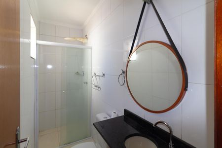 Casa de condomínio para alugar com 69m², 2 quartos e 1 vaga Casa de condomínio para alugar com 69m², 2 quartos e 1 vagaBanheiro da Suíte 1