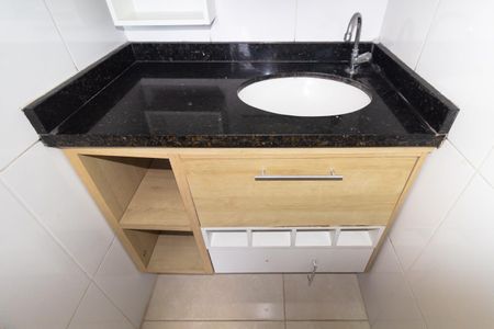 Casa de condomínio para alugar com 69m², 2 quartos e 1 vaga Casa de condomínio para alugar com 69m², 2 quartos e 1 vagaBanheiro da Suíte 2