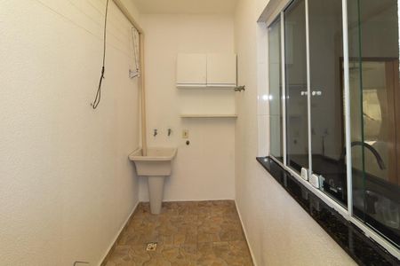 Casa de condomínio para alugar com 69m², 2 quartos e 1 vaga Casa de condomínio para alugar com 69m², 2 quartos e 1 vagaÁrea de Serviço