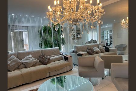 Sala de casa de condomínio à venda com 3 quartos, 480m² em Recreio dos Bandeirantes, Rio de Janeiro