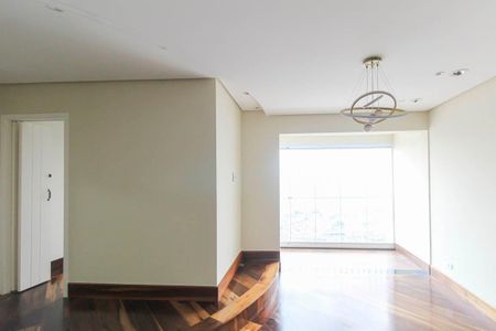 Apartamento à venda com 75m², 2 quartos e 1 vaga