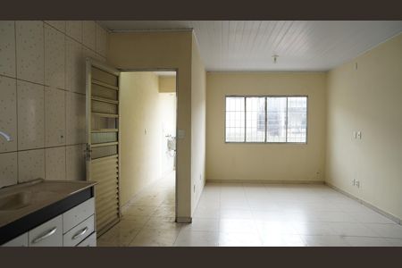 Sala/Cozinha de casa para alugar com 1 quarto, 30m² em Jardim Presidente Dutra, Guarulhos