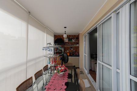 Varanda de apartamento à venda com 3 quartos, 105m² em Vila Irmaos Arnoni, São Paulo