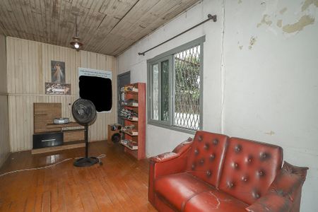 Sala de casa à venda com 3 quartos, 200m² em Jardim Itu, Porto Alegre