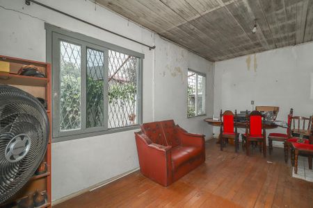 Sala de casa à venda com 3 quartos, 200m² em Jardim Itu, Porto Alegre