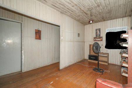 Sala de casa à venda com 3 quartos, 200m² em Jardim Itu, Porto Alegre