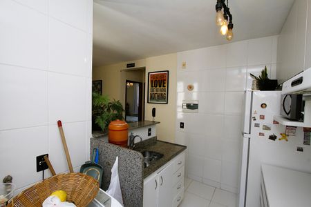 Apartamento à venda com 48m², 2 quartos e 1 vagaCozinha