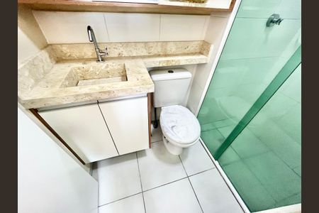 Apartamento à venda com 39m², 2 quartos e 1 vaga Apartamento à venda com 39m², 2 quartos e 1 vagaBanheiro