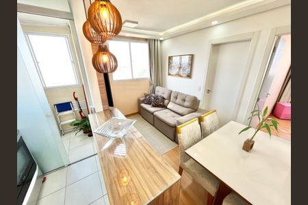 Apartamento à venda com 39m², 2 quartos e 1 vaga Apartamento à venda com 39m², 2 quartos e 1 vagaSala/Cozinha