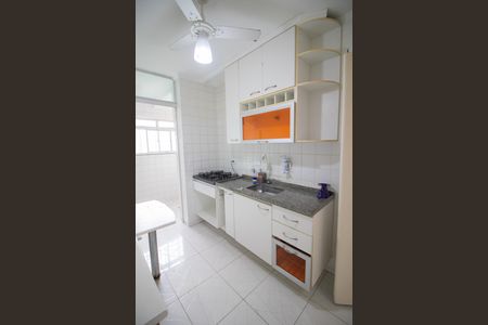 Apartamento à venda com 63m², 2 quartos e 2 vagasCOZINHA