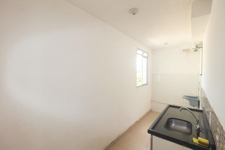 Apartamento para alugar com 48m², 2 quartos e 1 vaga Apartamento para alugar com 48m², 2 quartos e 1 vagaCozinha e Área de Serviço