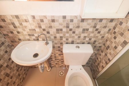 Apartamento para alugar com 48m², 2 quartos e 1 vaga Apartamento para alugar com 48m², 2 quartos e 1 vagaBanheiro