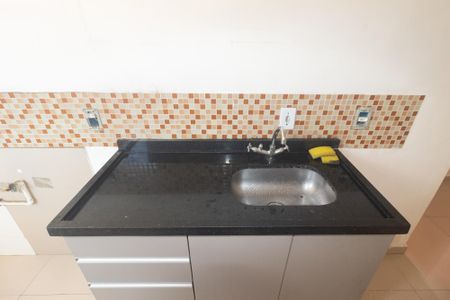 Apartamento para alugar com 48m², 2 quartos e 1 vaga Apartamento para alugar com 48m², 2 quartos e 1 vagaCozinha e Área de Serviço