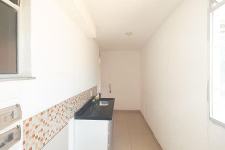 Apartamento para alugar com 48m², 2 quartos e 1 vaga Apartamento para alugar com 48m², 2 quartos e 1 vagaCozinha e Área de Serviço