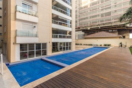 Apartamento à venda com 131m², 3 quartos e 4 vagasÁrea externa