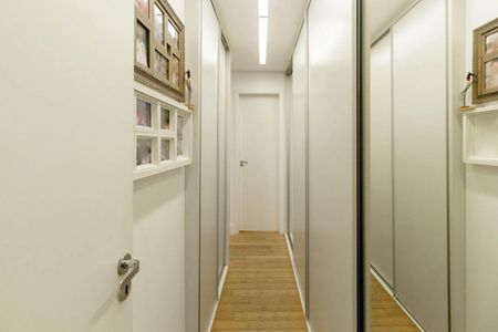 Apartamento à venda com 131m², 3 quartos e 4 vagasCorredor