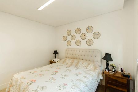 Apartamento à venda com 131m², 3 quartos e 4 vagasQuarto