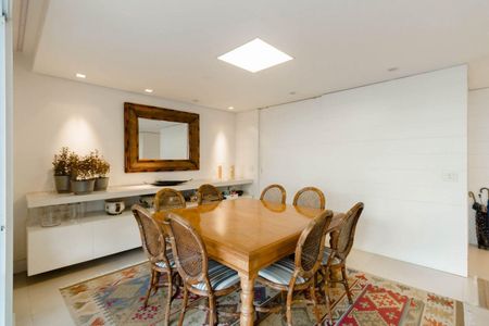 Apartamento à venda com 131m², 3 quartos e 4 vagasSala