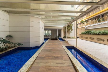 Apartamento à venda com 131m², 3 quartos e 4 vagasÁrea externa