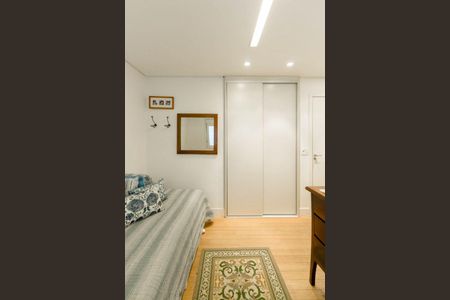 Apartamento à venda com 131m², 3 quartos e 4 vagasQuarto