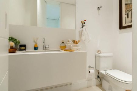 Apartamento à venda com 131m², 3 quartos e 4 vagasBanheiro