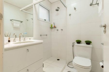 Apartamento à venda com 131m², 3 quartos e 4 vagasBanheiro