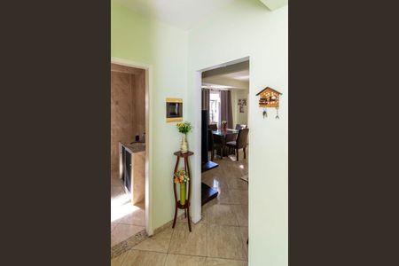 Casa à venda com 473m², 5 quartos e sem vaga Casa à venda com 473m², 5 quartos e sem vaga2º andar - Hall da entrada