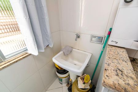 Casa à venda com 473m², 5 quartos e sem vaga Casa à venda com 473m², 5 quartos e sem vaga2º andar - Área de serviço