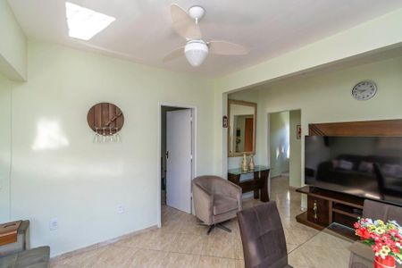 Casa à venda com 473m², 5 quartos e sem vaga Casa à venda com 473m², 5 quartos e sem vaga2º andar - Sala