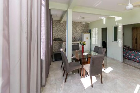 Casa à venda com 473m², 5 quartos e sem vaga Casa à venda com 473m², 5 quartos e sem vaga3º andar - Sala