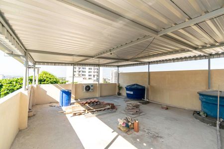 Casa à venda com 473m², 5 quartos e sem vaga Casa à venda com 473m², 5 quartos e sem vagaTerraço