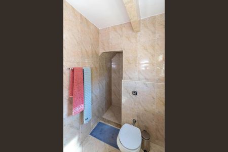 Casa à venda com 473m², 5 quartos e sem vaga Casa à venda com 473m², 5 quartos e sem vaga2º andar - Banheiro