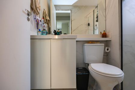 Apartamento à venda com 39m², 2 quartos e 1 vaga Apartamento à venda com 39m², 2 quartos e 1 vagaBanheiro