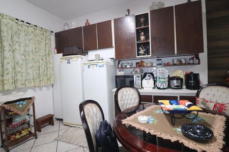 Casa para alugar com 70m², 4 quartos e 1 vagaCozinha