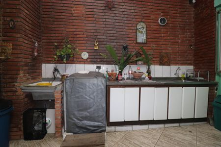 Casa para alugar com 70m², 4 quartos e 1 vagaÁrea de Serviço