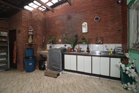 Casa para alugar com 70m², 4 quartos e 1 vagaÁrea de Serviço