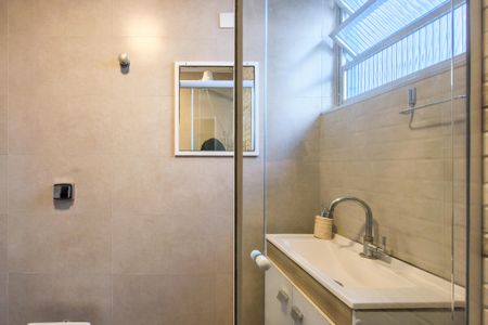 Apartamento para alugar com 75m², 2 quartos e 1 vagaBanheiro 