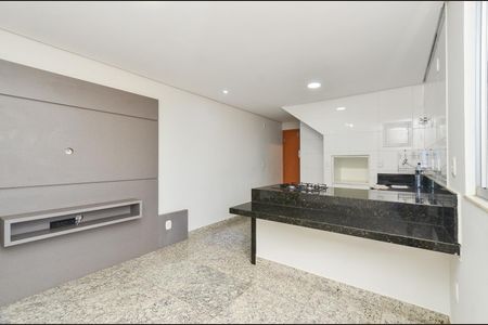Sala de apartamento à venda com 1 quarto, 73m² em Floresta, Belo Horizonte