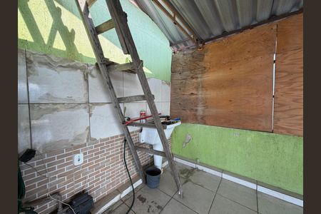 Casa para alugar com 100m², 2 quartos e 1 vagaÁrea de risco 