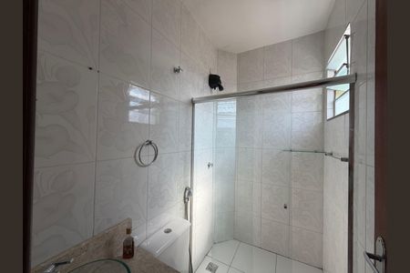 Casa para alugar com 100m², 2 quartos e 1 vagaBanheiro da suíte 