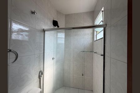 Casa para alugar com 100m², 2 quartos e 1 vagaBanheiro da suíte 