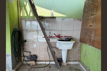 Casa para alugar com 100m², 2 quartos e 1 vagaÁrea de risco 