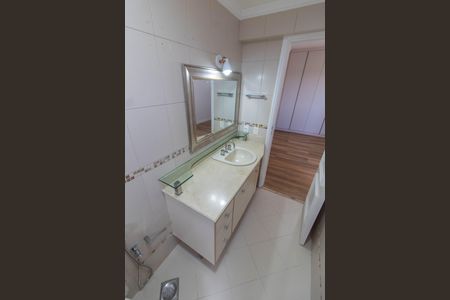 Apartamento para alugar com 125m², 3 quartos e 2 vagasBANHEIRO DA SUITE