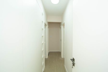 CORREDOR de apartamento para alugar com 3 quartos, 108m² em Buritis, Belo Horizonte