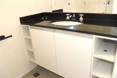 Apartamento para alugar com 157m², 3 quartos e 1 vagaSuíte